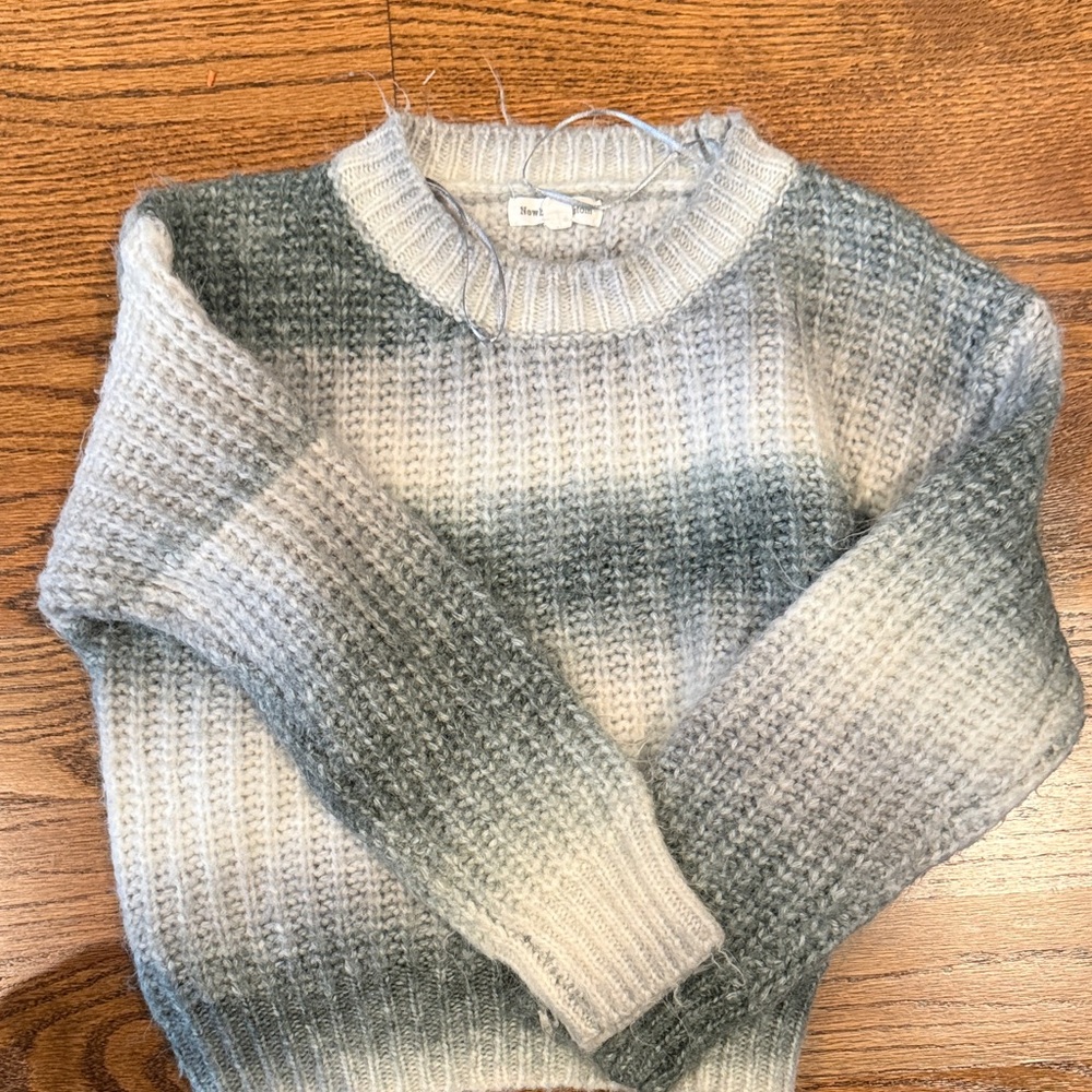 Newbury Kustom Gray and Cream Gradient Sweater